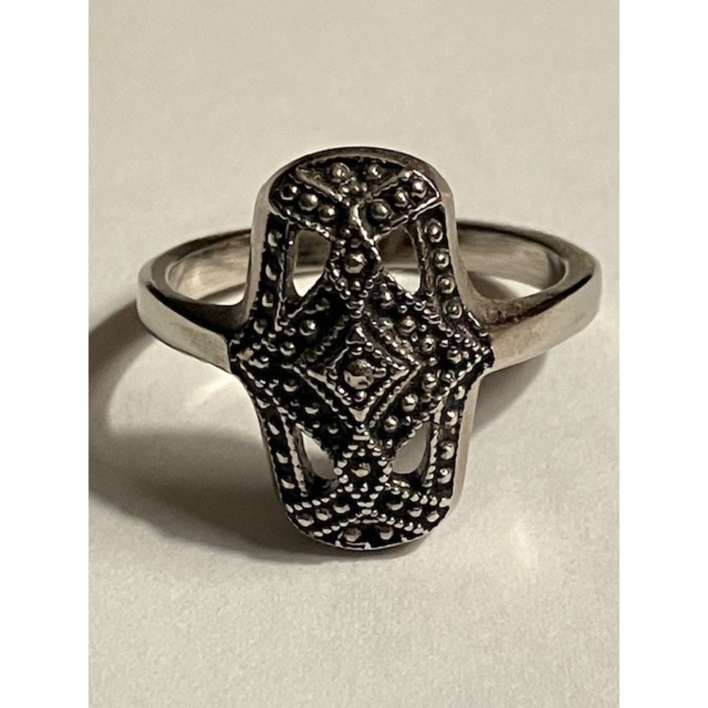 Beautiful Vintage Ring, Shield Style, Filigree Pattern, Women's Ring Size 12